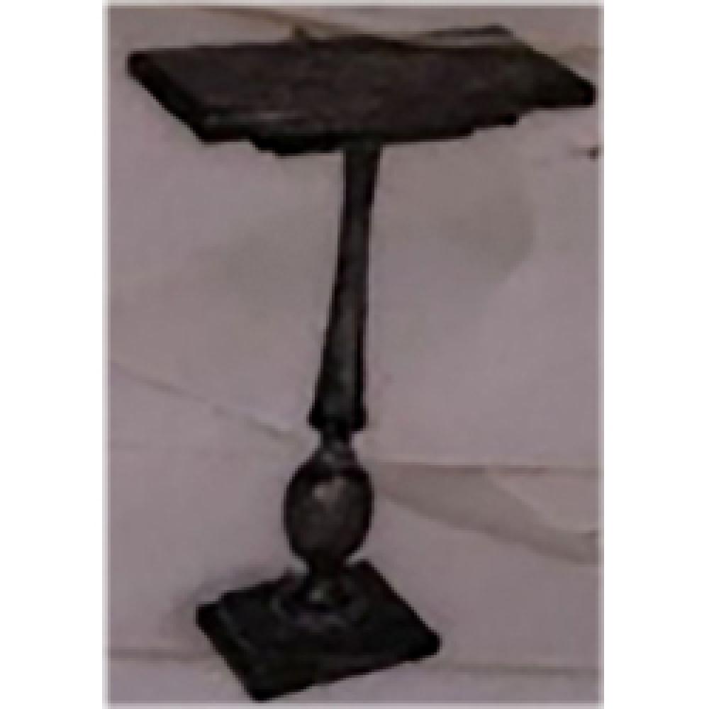 ACCENT TABLE